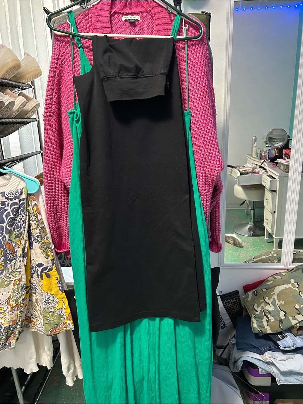 Arie Black wide leg pants never worn size M